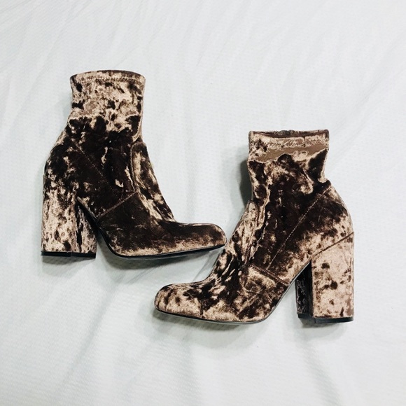 Steve Madden gaze velvet boots - Picture 1 of 9